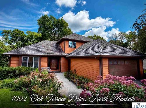 1002 Oak Terrace Dr, North Mankato, MN, 56003-3423 | Card Image