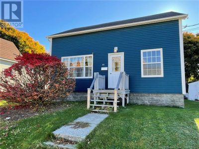 44 Centre St, House other with 4 bedrooms, 1 bathrooms and null parking in Miramichi NB | Image 2