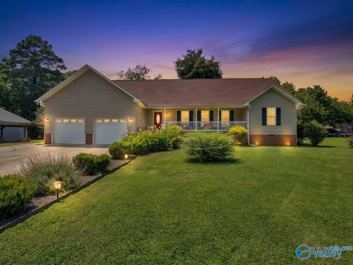 908 S Kyle St, Scottsboro, AL, 35768-2828 | Card Image
