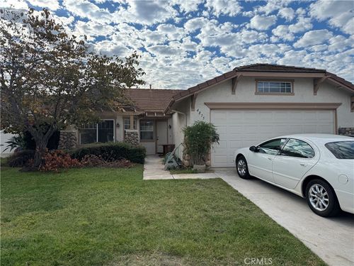 4875 Lake Shore Pl, Fallbrook, CA, 92028-7827 | Card Image