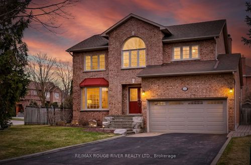 60 Emmett Place, Whitby, ON, L1R2B4 | Card Image