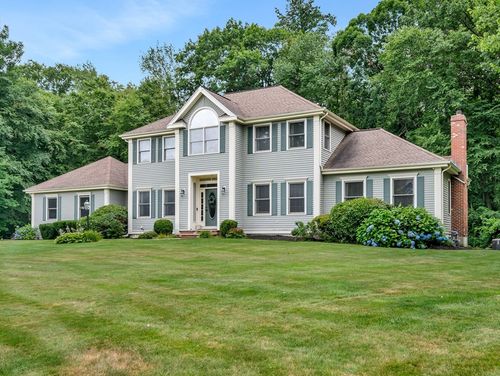 3 Suffolk Cir, Andover, MA, 01810 | Card Image