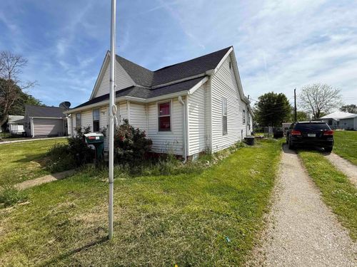 819 S Main St, Bicknell, IN, 47512-2924 | Card Image