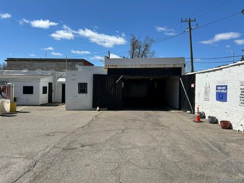 14615 E Jefferson Ave, Detroit, MI, 48215-2966 | Card Image
