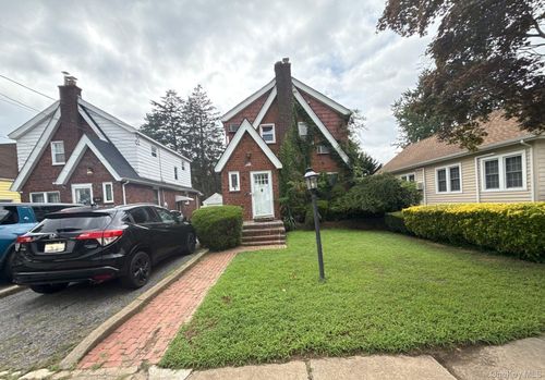 1900 Carleton Pl, North Baldwin, NY, 11510-2231 | Card Image