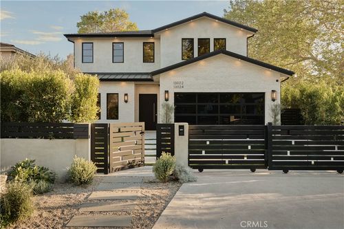 13024 Bloomfield St, Studio City, CA, 91604-1531 | Card Image