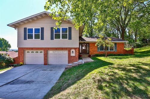 1627 Congress Hill Ln, Fairfield, OH, 45014-4605 | Card Image