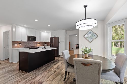 3852 Tanner Marie Dr, Adrian, MI, 49221-4419 | Card Image