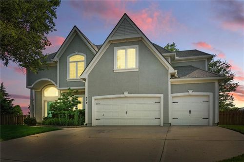 416 Se Stillwater Ct, Lees Summit, MO, 64063-5802 | Card Image