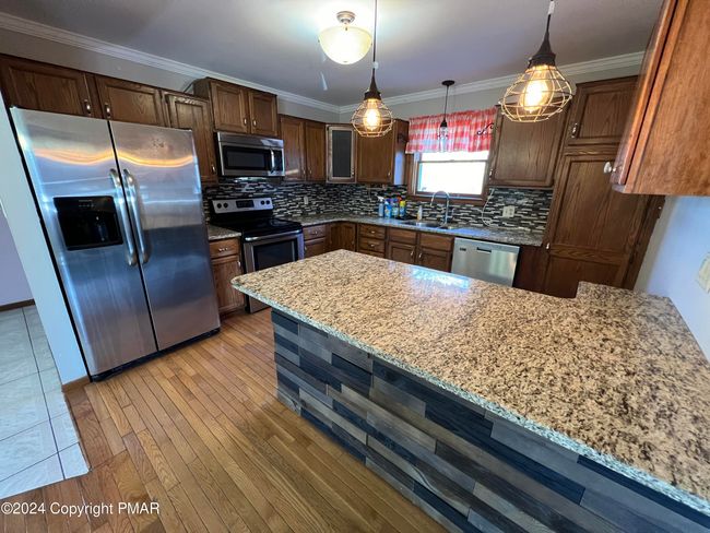 Kitchen | Image 6