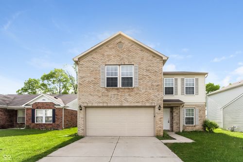 8135 S Cricket Ln, Pendleton, IN, 46064-9284 | Card Image