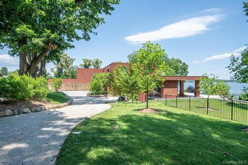30 Pheasant Run, Great Neck, NY, 11024-1523 | Card Image