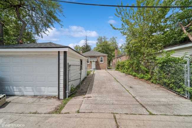 517 W 127 Th Street, House other with 2 bedrooms, 2 bathrooms and 1 parking in Chicago IL | Image 15