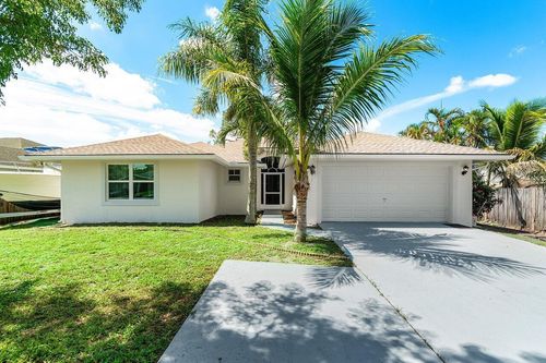 7600 Cocoanut Dr, Lake Worth, FL, 33467-6411 | Card Image