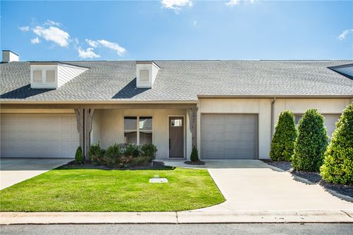 3056 Crestmont Ct, OPELIKA, AL, 36801-2230 | Card Image