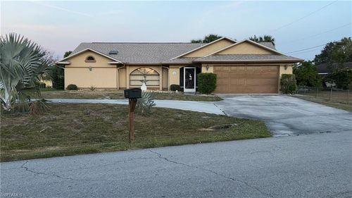 254 David Ave, LEHIGH ACRES, FL, 33936-5286 | Card Image