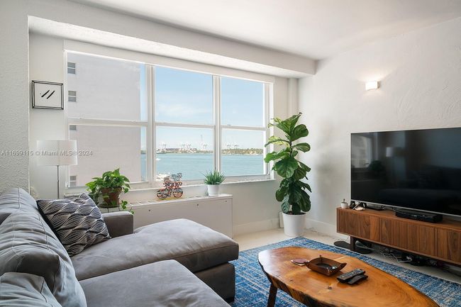 APT-4F - 1250 West Ave, Condo with 1 bedrooms, 1 bathrooms and null parking in Miami Beach FL | Image 7