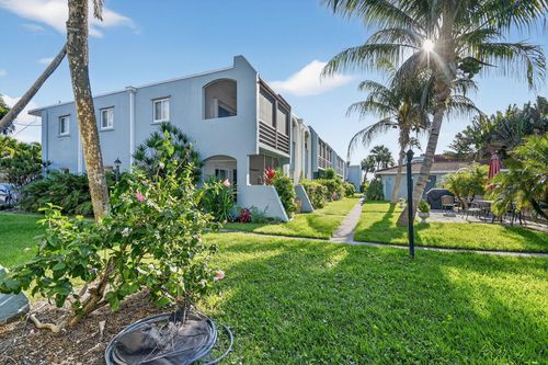 4-1432 S Lakeside Drive, Lake Worth Beach, FL, 33460 | Card Image