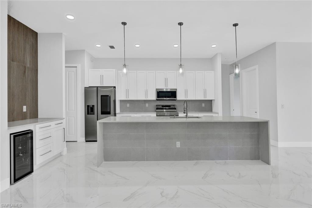 Residential Lease in CAPE CORAL 4