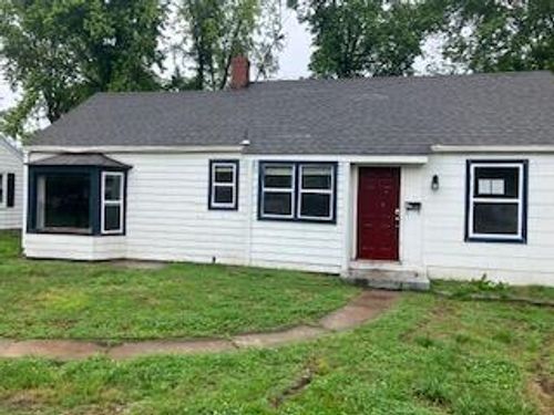 828 Stratford Pl, Neosho, MO, 64850-2542 | Card Image