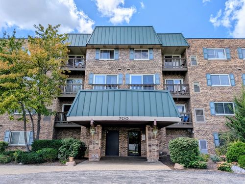 213-700 Perrie Dr, Elk Grove Village, IL, 60007-1835 | Card Image