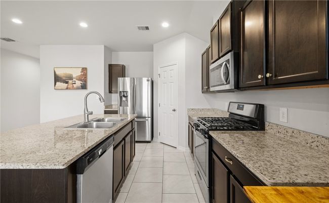 1917 Kentucky Derby Dr, House other with 3 bedrooms, 2 bathrooms and null parking in Corpus Christi TX | Image 8