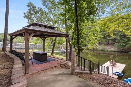 228 E Lake Ct, Sunrise Beach, MO, 65079-5447 | Card Image