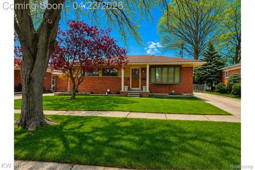 6206 Berwyn St, Dearborn Heights, MI, 48127-2904 | Card Image