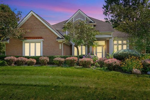 6568 Crabapple Dr, Troy, MI, 48098 | Card Image