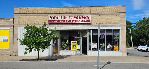 600 S Lake St, Gary, IN, 46403-2936 | Card Image
