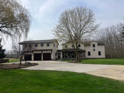 8817 Cedar Sauk Rd, Cedarburg, WI, 53080 | Card Image