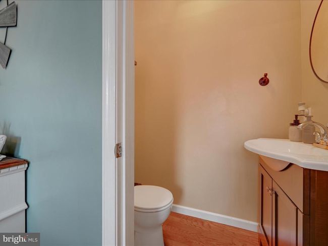 547 E Main St, House other with 4 bedrooms, 3 bathrooms and null parking in HEGINS PA | Image 22