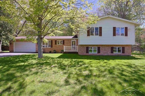 723 Osborne Dr, Midland, MI, 48640-8955 | Card Image