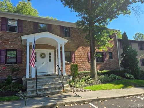 h-448 Somerset Dr, Pearl River, NY, 10965-1281 | Card Image