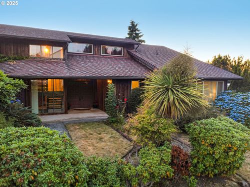 162 Hemlock St, Seaside, OR, 97138-7720 | Card Image