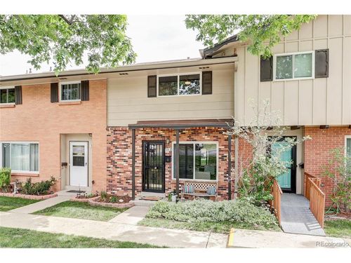 582 S Xenon Ct, Lakewood, CO, 80228 | Card Image