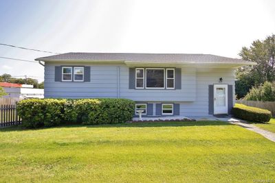 View of front of house with a front lawn | Image 2