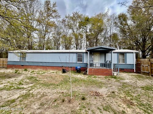 12721 Pea Bridge Rd, Laurinburg, NC, 28352-1847 | Card Image