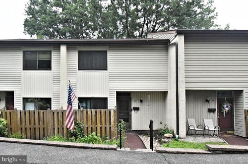 17 Centennial Rd, Telford, PA, 18969-1203 | Card Image