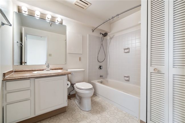 APT-1207 - 750 Washington Rd, Condo with 2 bedrooms, 2 bathrooms and 1 parking in Mt. Lebanon PA | Image 27