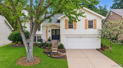 2512 Maple Crossing Dr, Wildwood, MO, 63011-1926 | Card Image