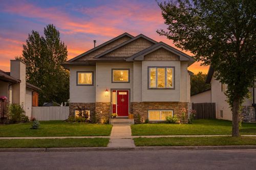 44 Inglewood Dr, Red Deer, AB, T4R0B8 | Card Image