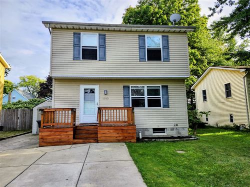 1033 E 37th Street, Erie, PA, 16504 | Card Image