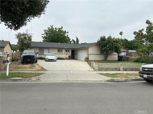 826 Railroad St, Corona, CA, 92882 | Card Image