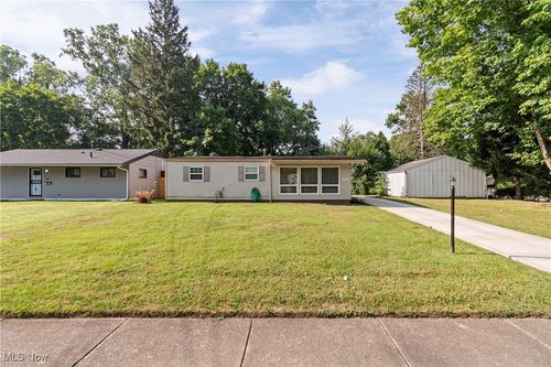 1784 Delia Ave, Akron, OH, 44320-1669 | Card Image