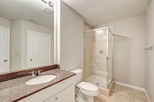 UNIT-2106 - 3505 Sage Rd, Condo with 2 bedrooms, 2 bathrooms and 1 parking in Houston TX | Image 15