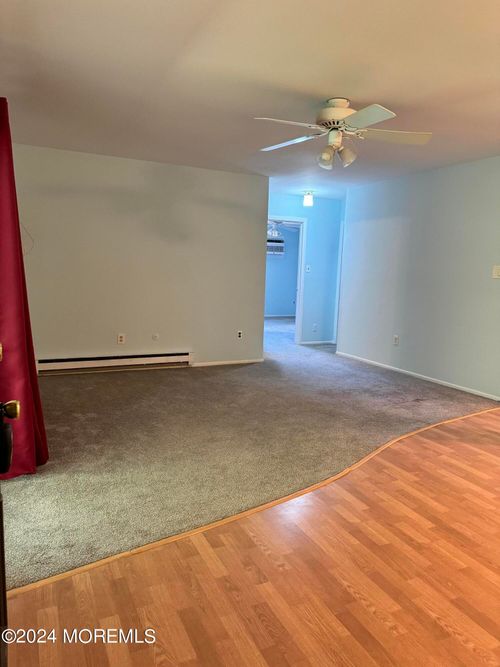 95 Lexington Ct, Red Bank, NJ, 07701-5471 | Card Image