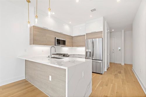 306-6025 Kennedy Blvd E, West New York, NJ, 07093-6477 | Card Image