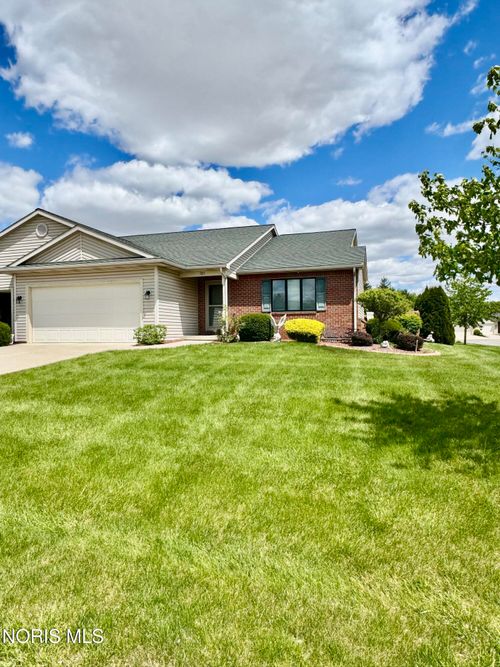 785 Deerwood Dr, Defiance, OH, 43512-6741 | Card Image