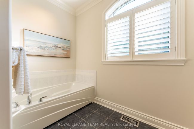 5422 Wadell Crt, House other with 4 bedrooms, 4 bathrooms and 6 parking in Manotick ON | Image 21